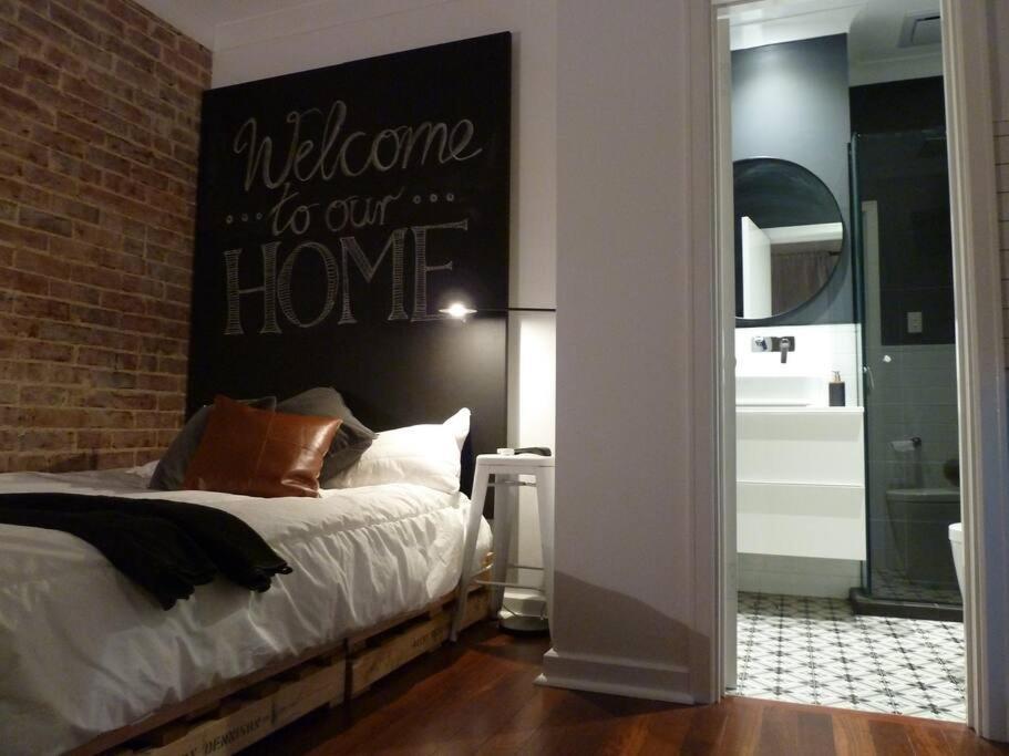 Studio A - Small Gem On The Busy Road Perth Ngoại thất bức ảnh